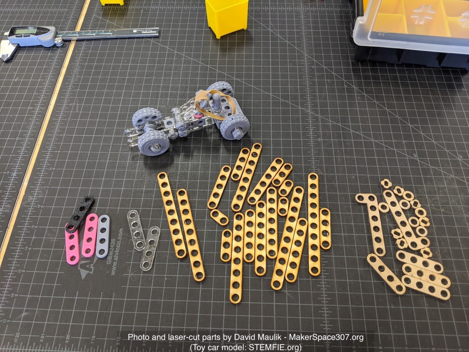 STEMFIE3D Laser cut braces by David Maulik makerspace307.org Toy Car 3D printing v02